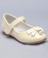 cute-walk by babyhug bellies bow applique-cream