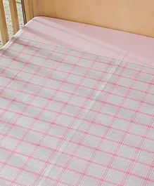 House This The Summer Vacation Bedsheet - Pink