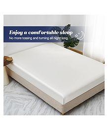 RRC Breathable &Waterproof  Mattresses Protector for Single Bed White