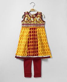 Twisha Three Kalli Kurta With Leggings - Pink Twisha Three Kalli Kurta With Leggings - Pink