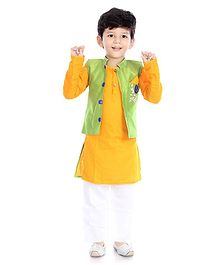 Little Pockets Store Flower Embroidered Sleeveless Jacket - Green Little Pockets Store Flower Embroidered Sleeveless Jacket - Green