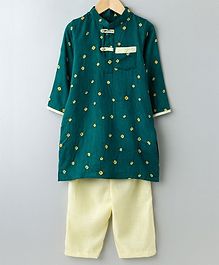 Kapaasa Bandhani Print Full Sleeves Kurta & Pajama Set - Green Kapaasa Bandhani Print Full Sleeves Kurta & Pajama Set - Green