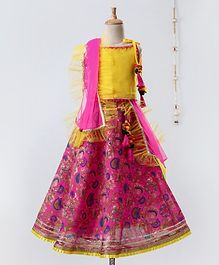 Pspeaches Lace Detailed Sleeveless Choli With Floral Print Lehenga & Dupatta - Yellow Pspeaches Lace Detailed Sleeveless Choli With Floral Print Lehenga & Dupatta - Yellow