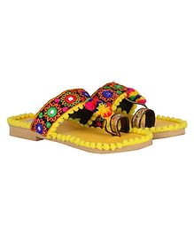 Buckled Up Lace Embroidered Kolhapuri - Yellow Buckled Up Lace Embroidered Kolhapuri - Yellow
