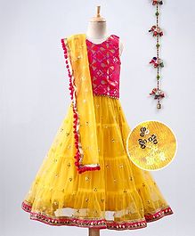 Lil Peacock Sleeveless Embroidered Choli With Sequined Lehenga & Pom Pom Lace Dupatta - Fushcia Lil Peacock Sleeveless Embroidered Choli With Sequined Lehenga & Pom Pom Lace Dupatta - Fushcia