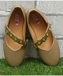 D'chica Flower Strap Detailing Mary Jane - Gold D'chica Flower Strap Detailing Mary Jane - Gold