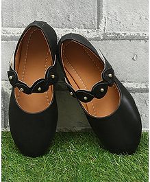 D'chica Heart Strap Detailing Mary Jane - Black D'chica Heart Strap Detailing Mary Jane - Black
