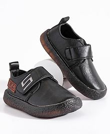Hoppipola Velcro Closure Shoes - Black Hoppipola Velcro Closure Shoes - Black
