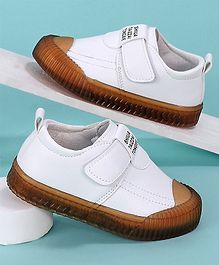KIDLINGSS Letter Printed Velcro Closure Shoes - White KIDLINGSS Letter Printed Velcro Closure Shoes - White