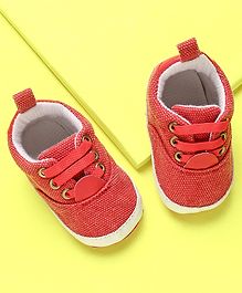 KIDLINGSS Lace Design Solid Booties - Red KIDLINGSS Lace Design Solid Booties - Red
