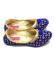 Kid-o-nation Embroidery Detailing Mojaris - Blue & Golden Kid-o-nation Embroidery Detailing Mojaris - Blue & Golden