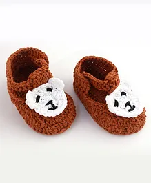 Aabacus Teddy Detailing Crochet Booties - Brown And White Aabacus Teddy Detailing Crochet Booties - Brown And White