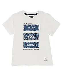 Blue Giraffe Short Sleeves Text Print Tee - White Blue Giraffe Short Sleeves Text Print Tee - White
