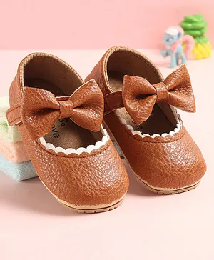 Babyoye Velcro Closure Booties with Bow Applique - Brown