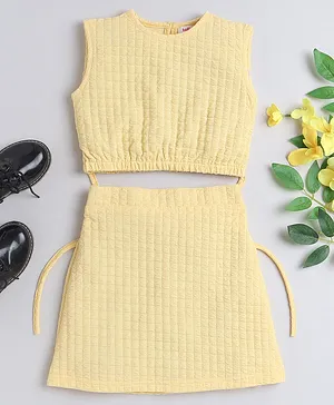Taffykids Sleeveless Checked Textured Designed  Knitted Crop Top With Waist Tie Up Coordinating Skirt - Yellow