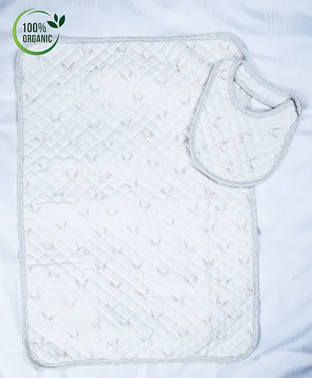 COCOON ORGANICS 100% Organic Cotton Premium Soft Bunny Print Blanket With Bib - White