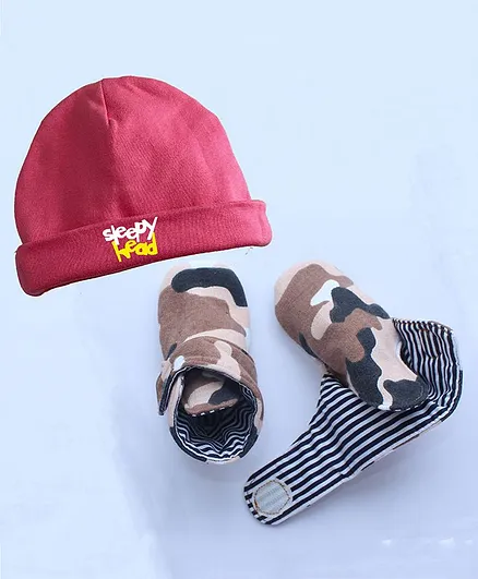Kadam Baby Sleepy Head Printed Cap & Pair Of Camouflage Booties - Red