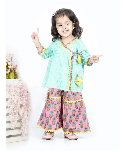 BownBee Three Fourth Sleeves Lattice Printed Angrakha Kurta With Flower Motif Printed Tassel Detail Sharara Set - Green