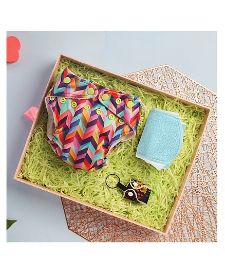SuperBottoms Combo Baby Gift Freesize UNO and 1 Miniature Keychain UNO Colour Pop - Multicolor