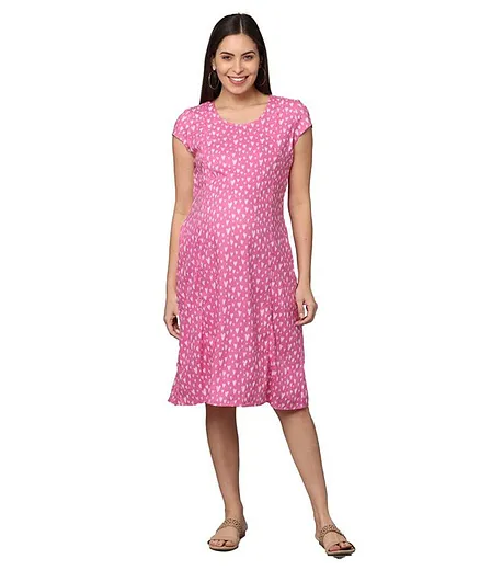 Morph Maternity Short Sleeves Seamless Heart Fit & Flare Maternity Dress With Hidden Vertical Concealed Zipper Feeding Access - Pink