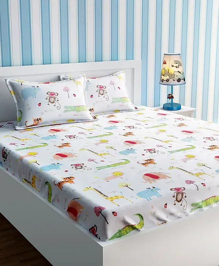 Urban Dream Bed Sheet With Pillow Cover Set Multi Print - White