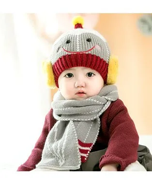 Ziory Winter Cap And Muffler Smiley Design - Grey
