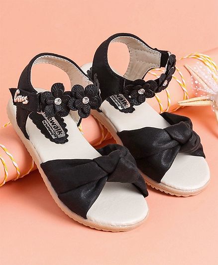 Cute walk by Babyhug Party Wear Sandals Floral Applique - Black