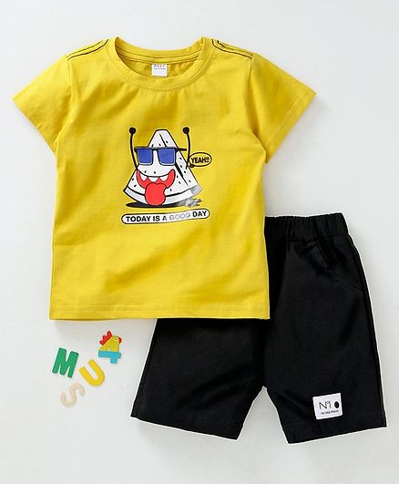 Meng Wa Half Sleeves Tee With Shorts Watermelon Print - Yellow