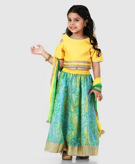 Kids Chakra Half Sleeves Choli With Dupatta & Bandhani Print Lehenga Set - Yellow