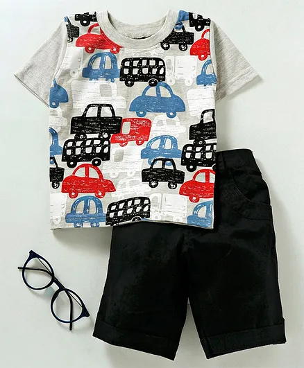Rikidoos Half Sleeves Vehicles Print Tee With Knee Length Shorts - Grey & Black