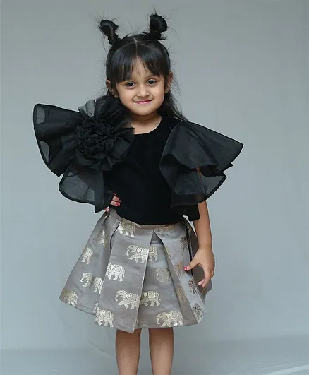 KIRTI AGARWAL PRET N COUTURE Flower Applique Half Sleeves Top & Elephant Print Skirt Set - Grey & Black