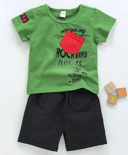 Meng Wa Half Sleeves Tee With Shorts Text Print - Green