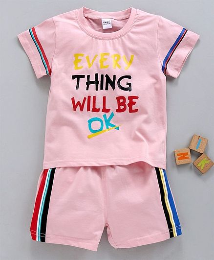 Meng Wa Half Sleeves Tee & Shorts Text Print - Pink