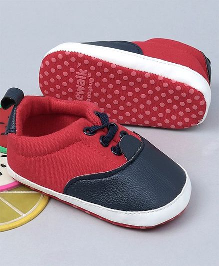 Cute Walk by Babyhug Booties - Red Navy Blue
