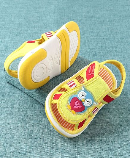 Cute Walk by Babyhug Sandals Owl Patch - Yellow