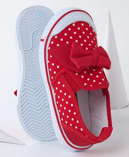 Cute Walk by Babyhug Canvas Shoes Bow Design - Red