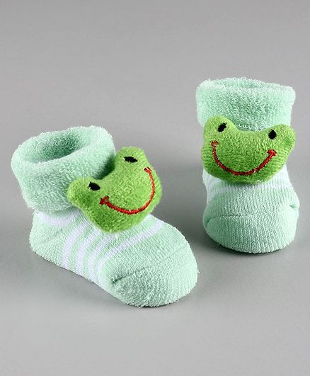 Cute Walk by Babyhug Ankle Length Sock Shoes Frog design - Green