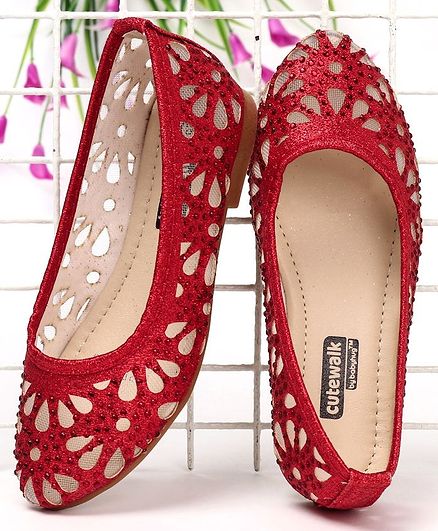 Cute Walk by Babyhug Bellies Bead Detailing - Red