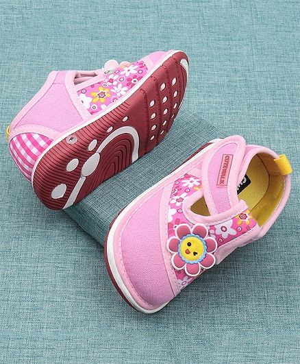 Cute Walk by Babyhug Casual Shoes Floral Design - Light Pink