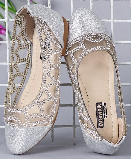 Cute Walk by Babyhug Studded Bellies - Silver