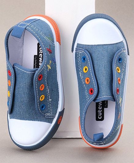 Cute Walk by Babyhug Canvas Shoes - Light Blue