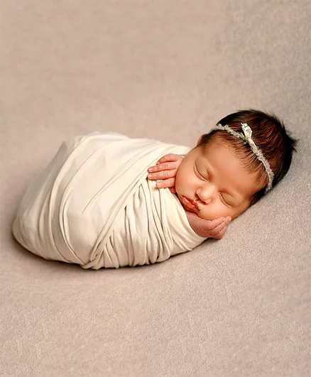 Babymoon Jersey Stretchble Swaddle Wrap New Born Baby Photography Shoot Props Costume - White