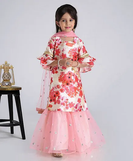 Saka Designs Three Fourth Sleeves Kurti And Sharara Set With Dupatta - Pink