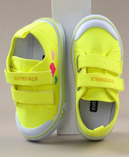 Cute Walk by Babyhug Solid Colour Casual Shoes - Neon Yellow
