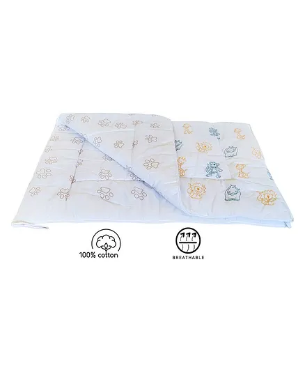 Carerio Pure Soft Cotton Handmade Quilt Comforter Blanket Animal Print - White
