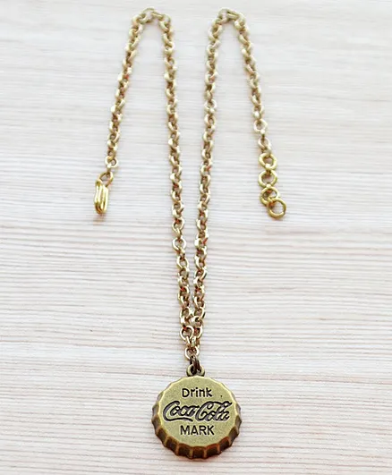 Pretty Ponytails Coca Cola Lid Pendant Chain Necklace - Gold