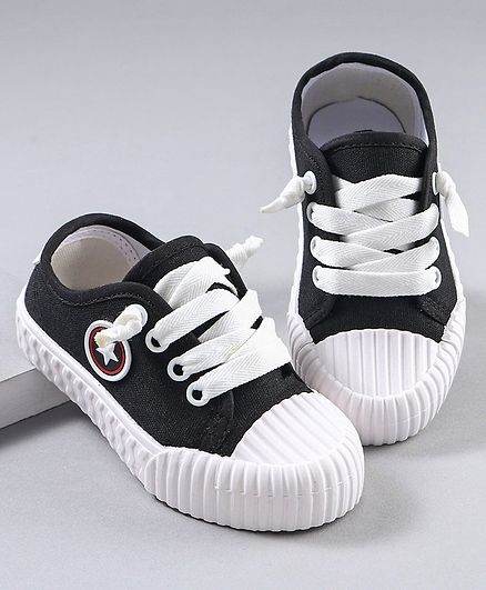 Cute Walk by Babyhug Sneaker Shoes - Black