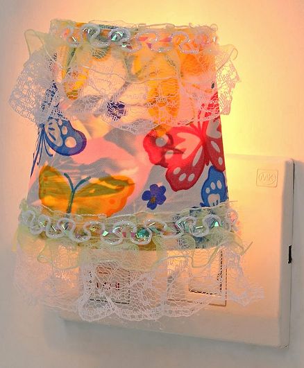 Night Lamp Butterfly Print - Multicolor (Print May Vary)
