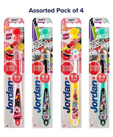 Jordan Step by Step Toothbrushes With Stand - Pack of 4 (Colour May Vary)
