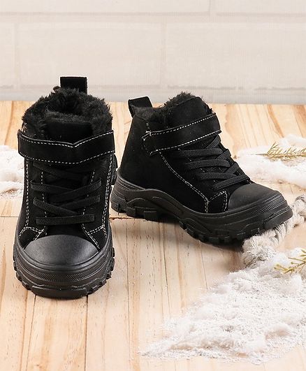 KIDLINGSS Lace Up Velcro Closure Faux Fur Lined Shoes - Black